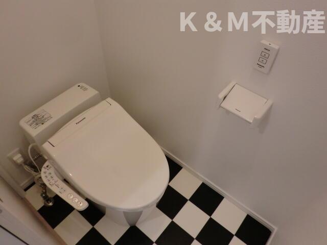 トイレ　コンパクトで使いやすいトイレです