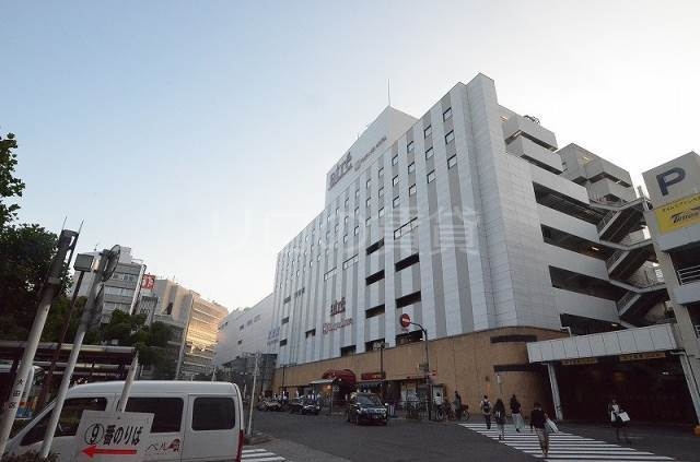 ドラックストア　ウエルシア（ドラッグストア）まで571m