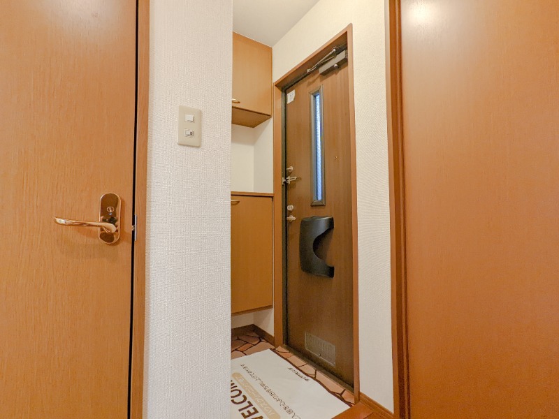 玄関　図面と現状に相違がある場合には現状を優先