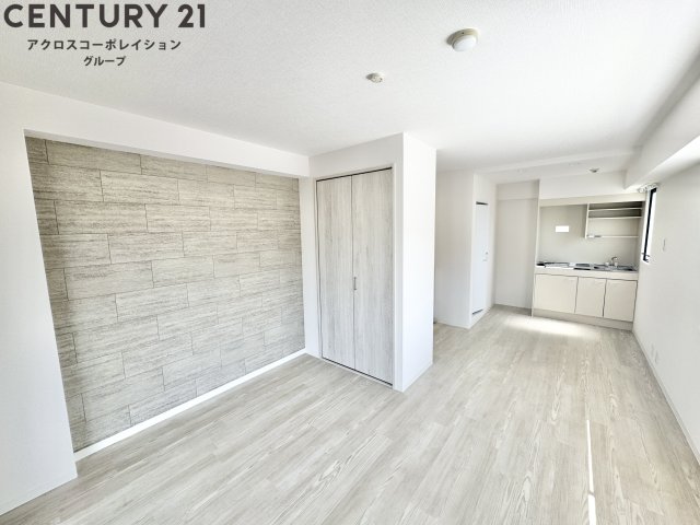 居室・リビング　2面採光の明るいリビング