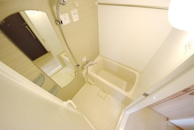 バス・シャワールーム　浴室乾燥機付き