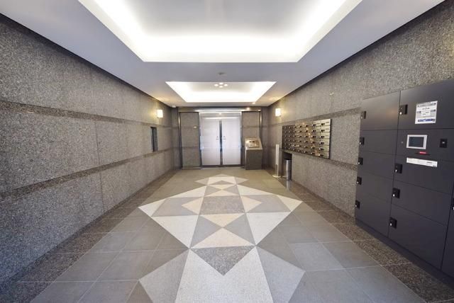 エントランス　エントランス