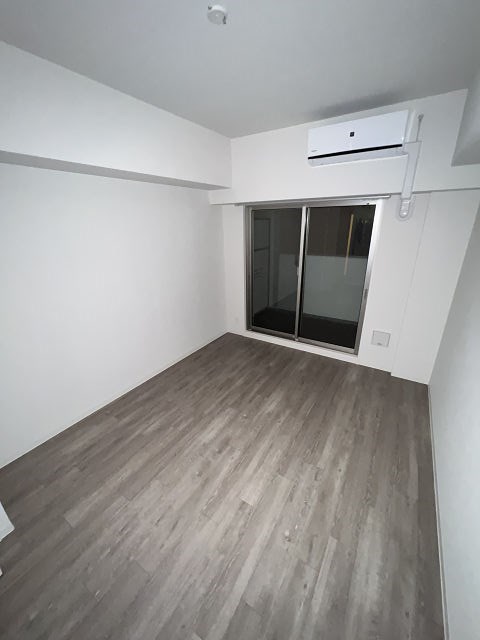 居室・リビング　こちらの居間で趣味の時間をお楽しみください