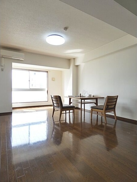 居室・リビング　名古屋で一番初期費用の安い賃貸専門の不動産会社です(^^)