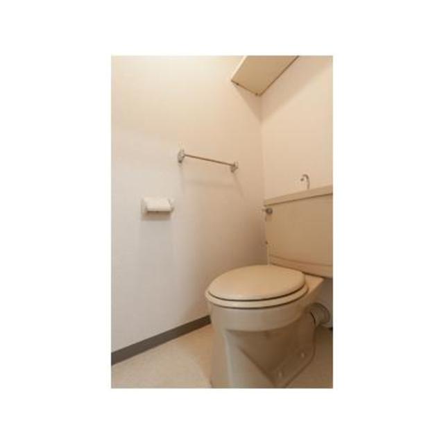 トイレ　※写真は同タイプ住戸です。