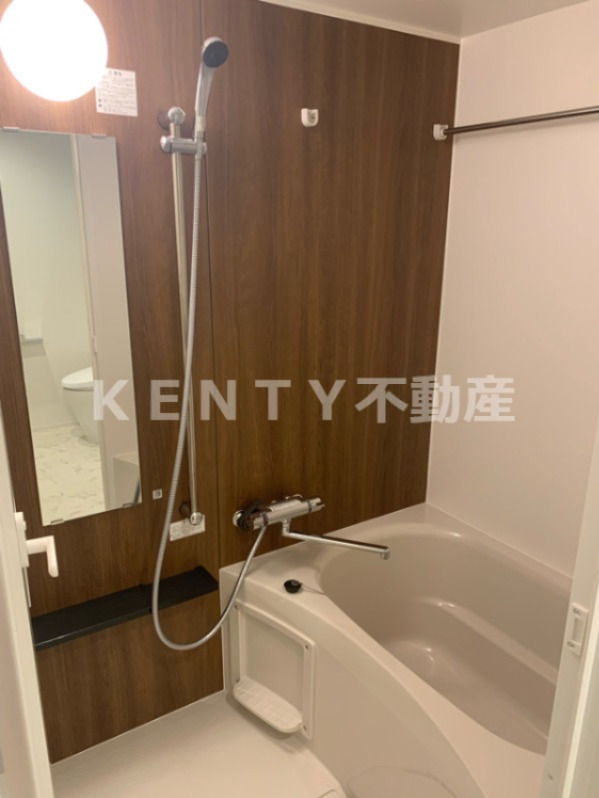 バス・シャワールーム　お風呂で日々の疲れを落としましょう