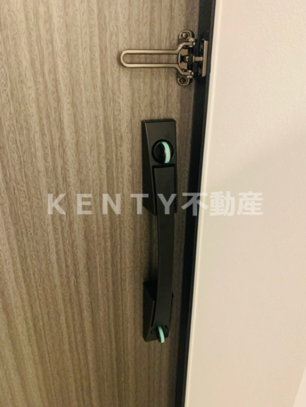 玄関　落ち着いた玄関です