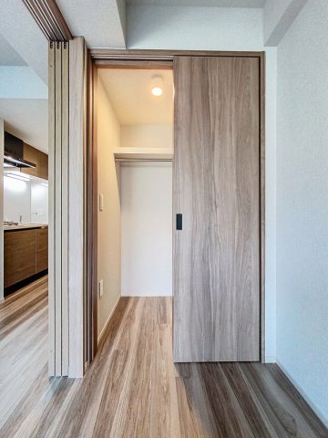 収納　ウォークインクローゼット