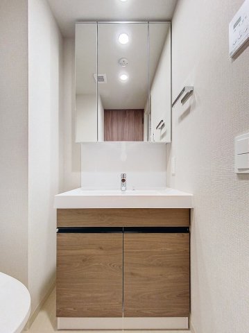 洗面設備　便利な独立洗面台