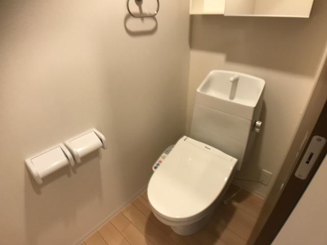 トイレ　トイレ