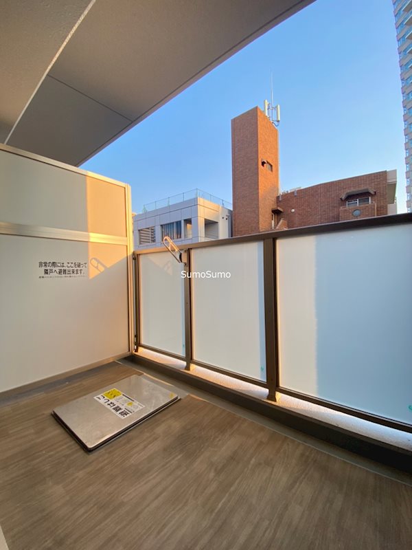 バルコニー　外からの目が気にならないバルコニーで洗濯物が干せます