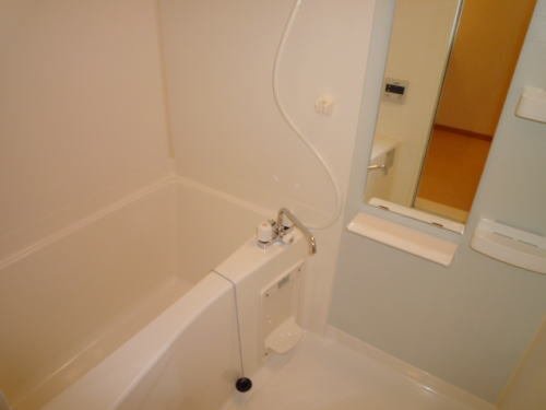 バス・シャワールーム　きれいなお風呂です