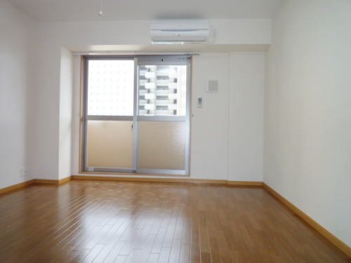 居室・リビング　内装もきれいです