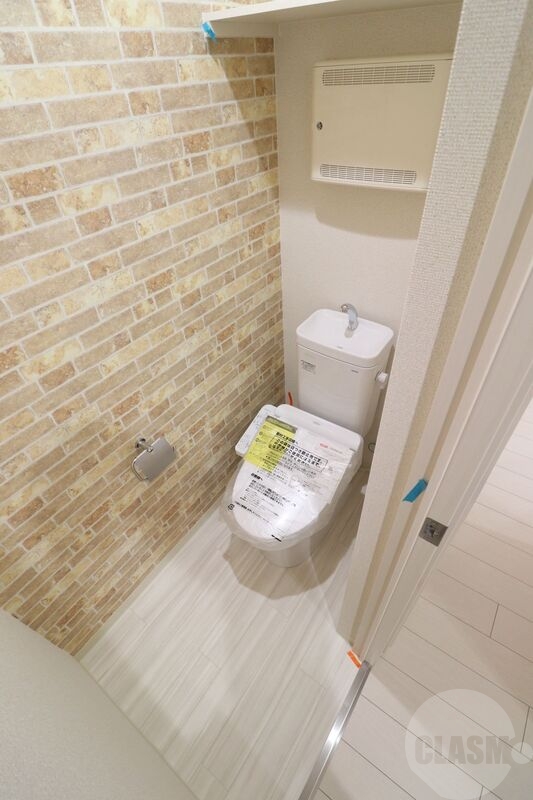 トイレ　温水洗浄便座