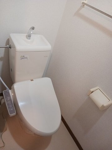 トイレ　コンパクトで使いやすいトイレです