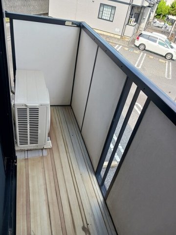 バルコニー　外からの目が気にならないバルコニーで洗濯物が干せます