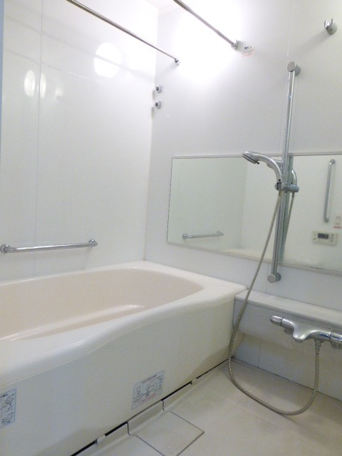 バス・シャワールーム　バス※別部屋参考写真