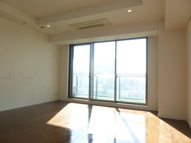 居室・リビング　内観1※別部屋参考写真