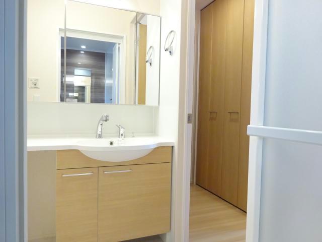 洗面設備　別部屋参考写真
