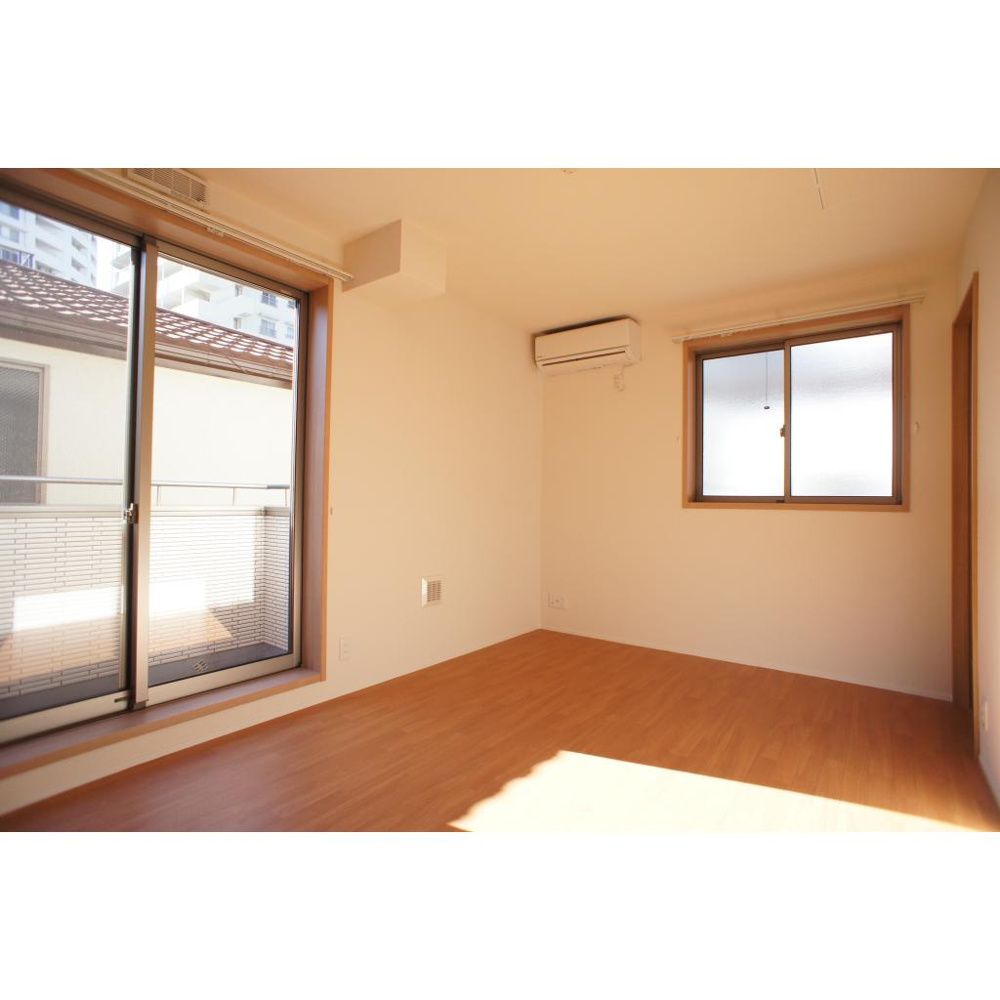 居室・リビング　☆明るい居室☆