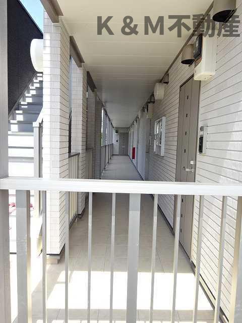 エントランス　ゆとりのあるエントランスです