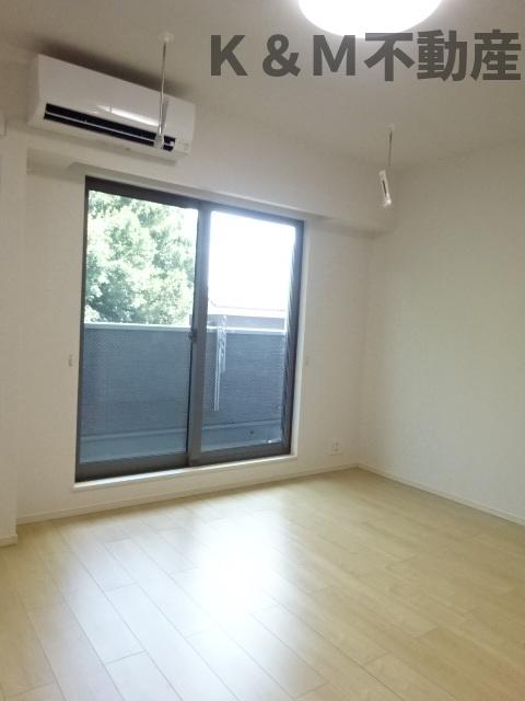 居室・リビング　ゆったりとした居間です