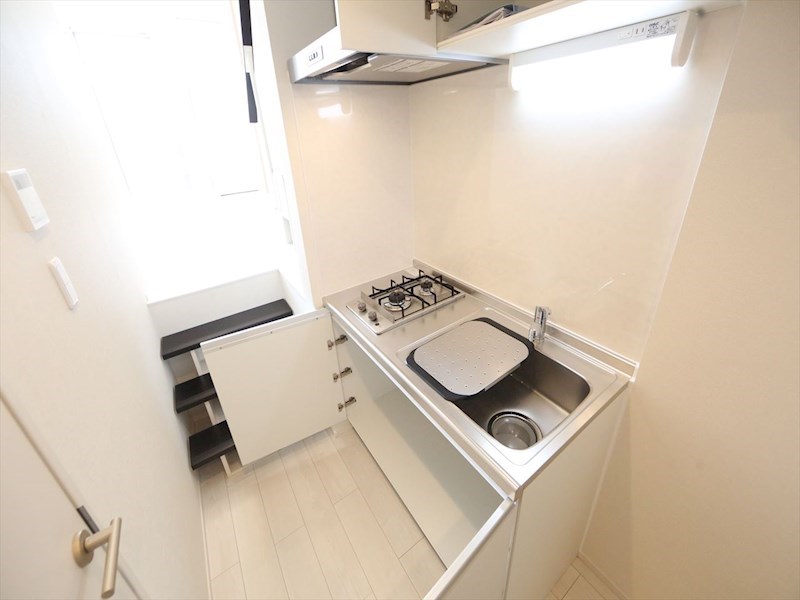 キッチン　システムキッチン（ガス2口コンロ付）　同仕様写真