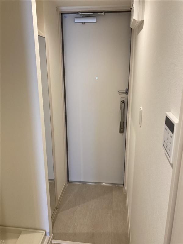 玄関　別部屋参照写真