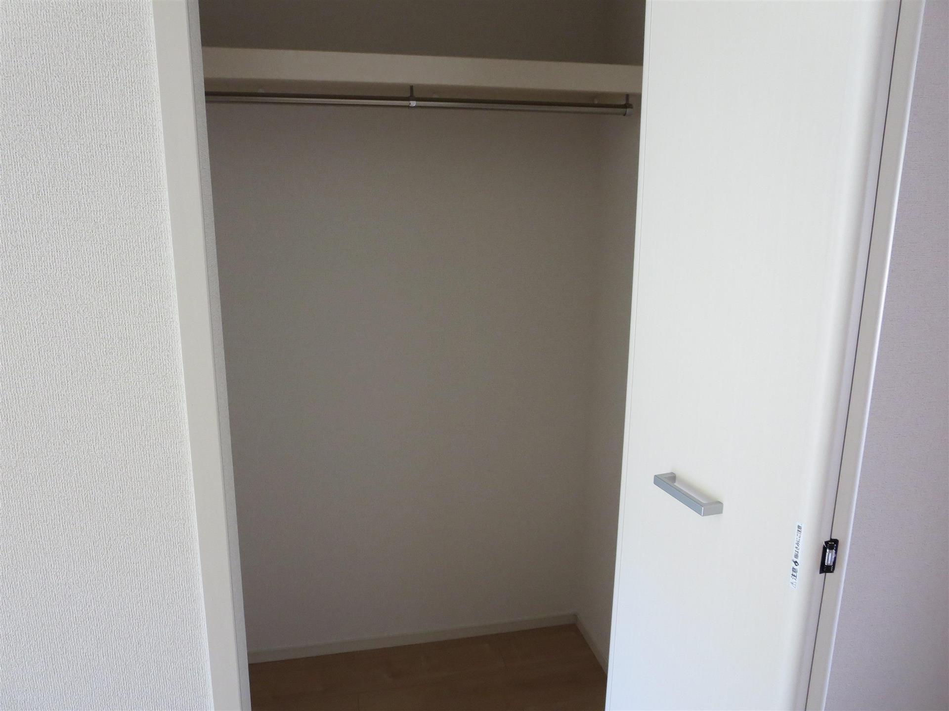 収納　リビングにも収納あり