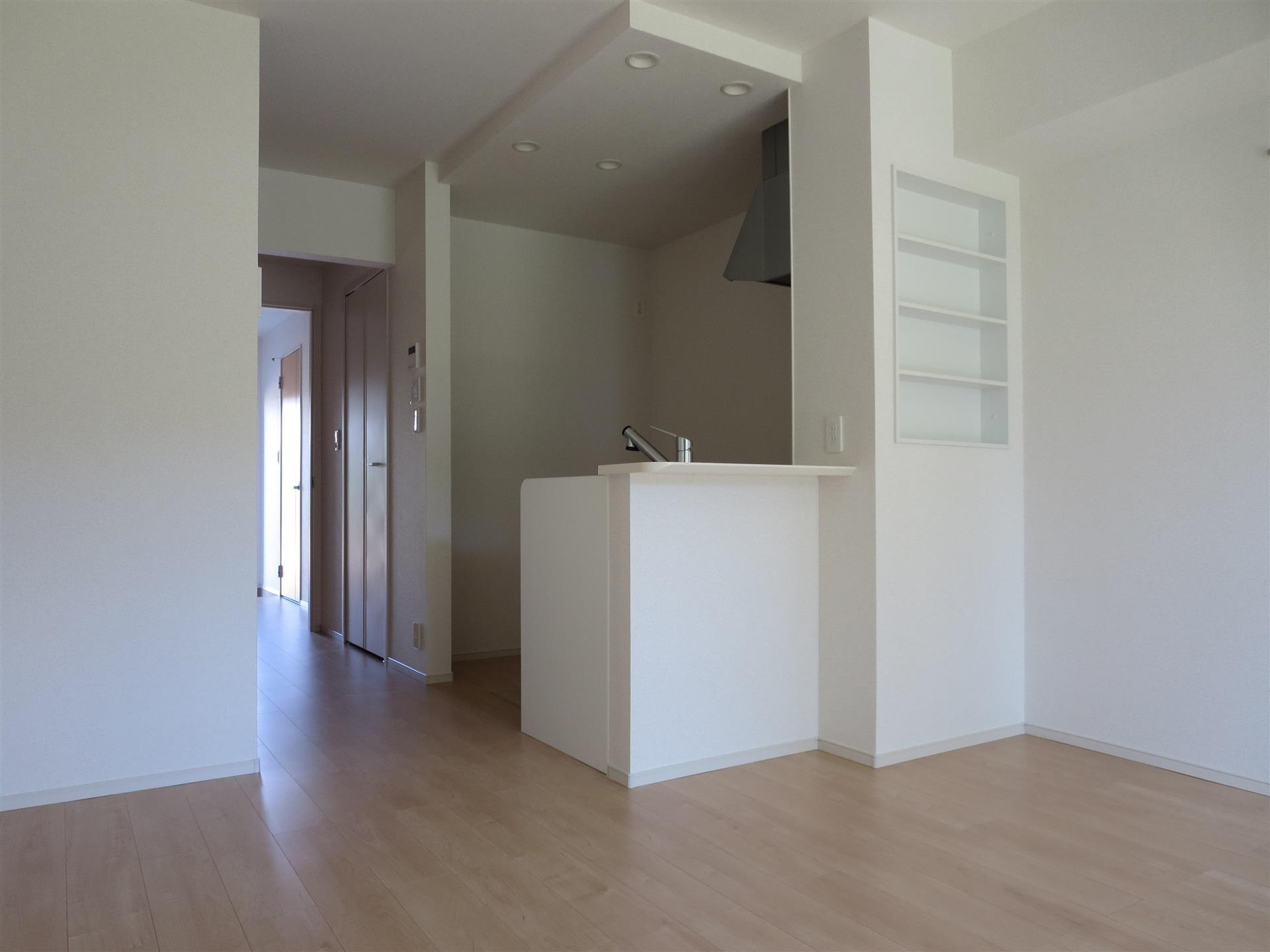 その他部屋・スペース　収納棚付き