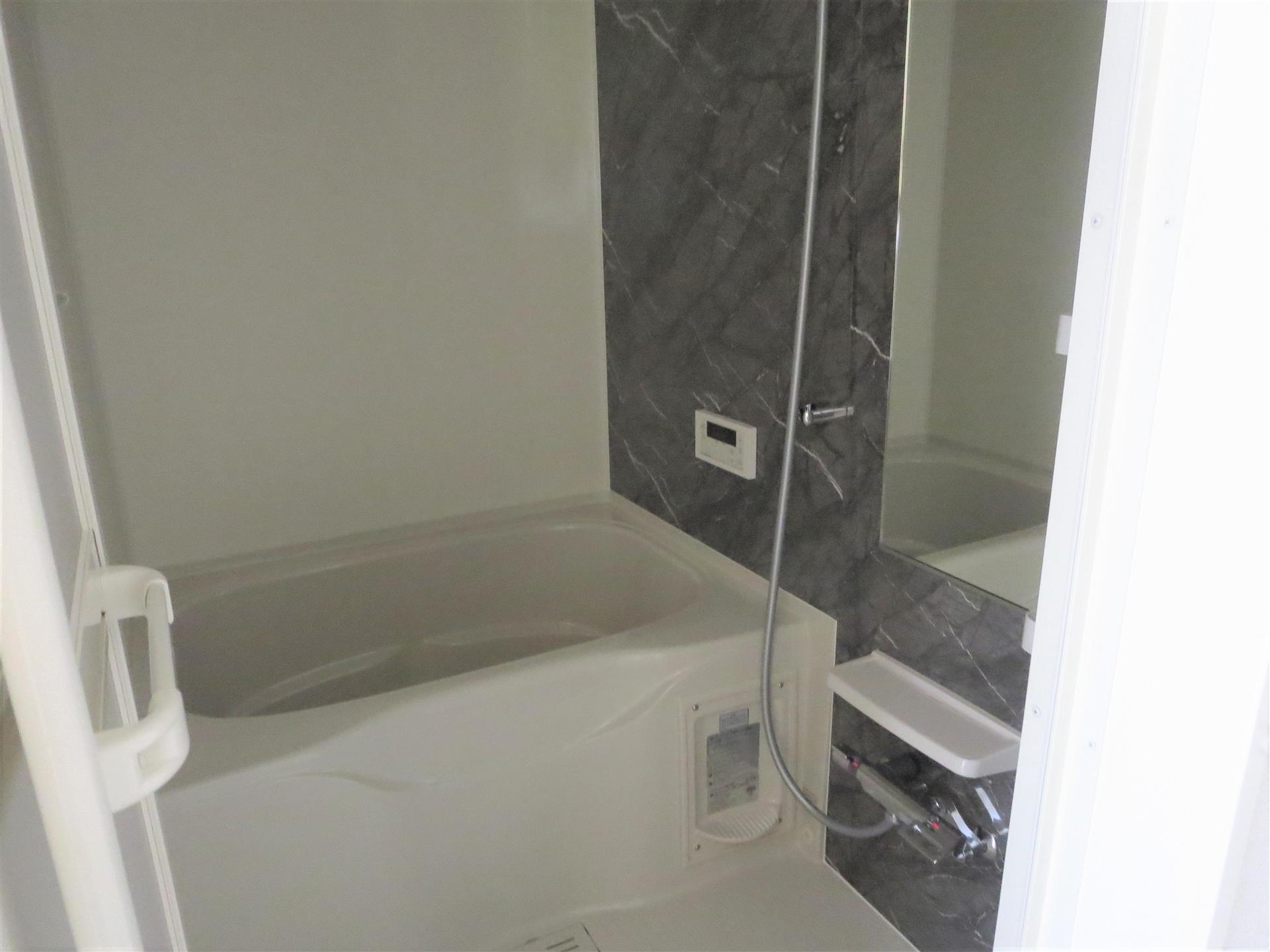 バス・シャワールーム　浴室乾燥・追い焚き機能付き☆※同タイプ