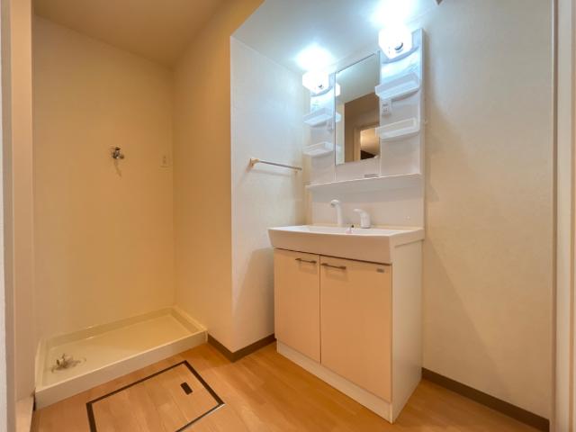 洗面設備　洗髪洗面化粧台