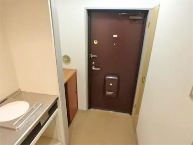 玄関　別号室参考写真（リフォーム前）