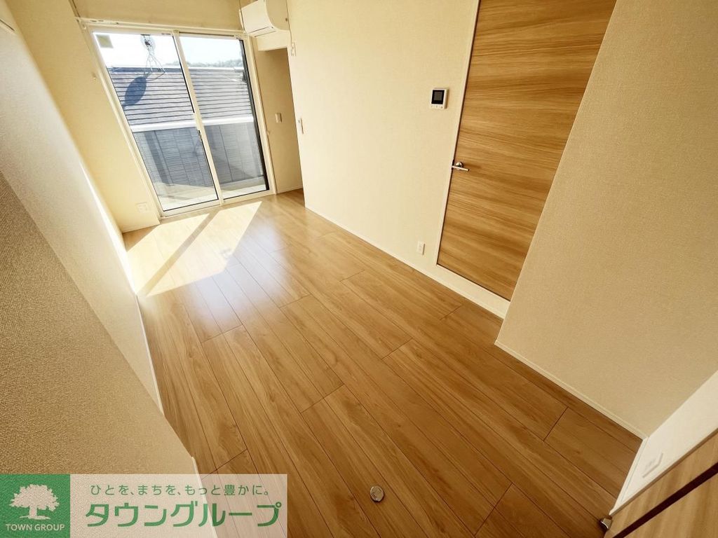 居室・リビング　玄関