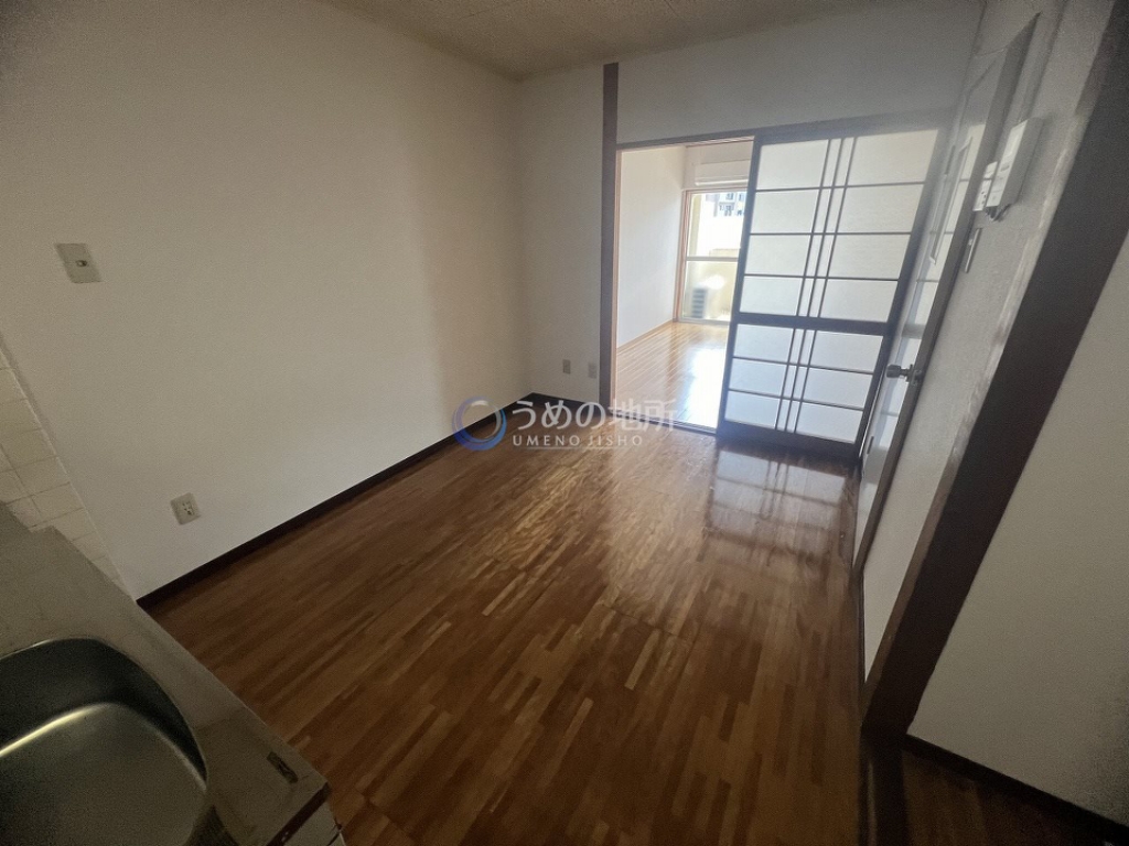 居室・リビング　リビング