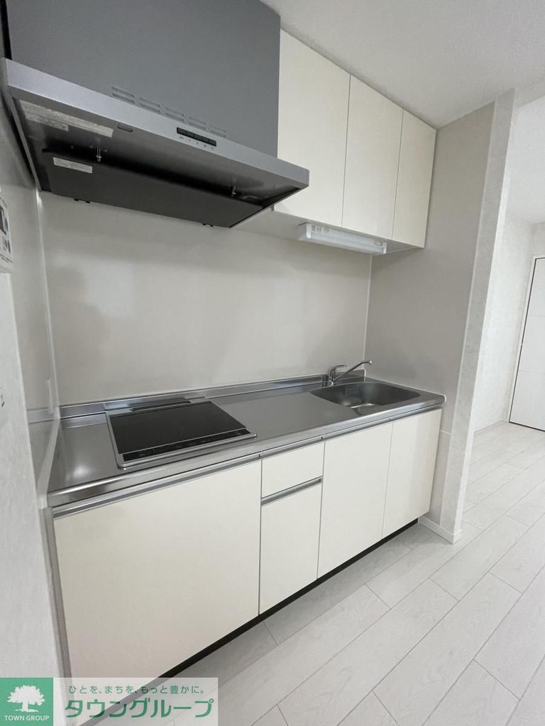 キッチン　玄関