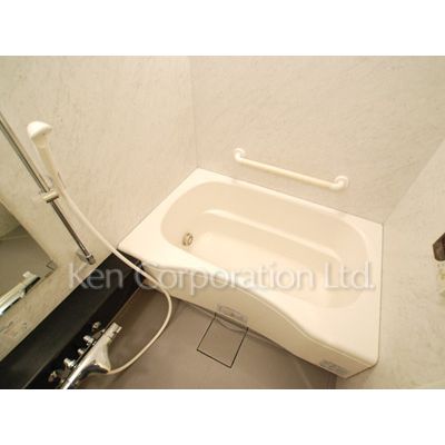 バス・シャワールーム　同タイプ9階のお部屋を撮影。仕様が異なることがあります。