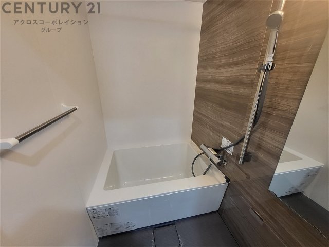 バス・シャワールーム　シンプルで機能的なユニットバスです！