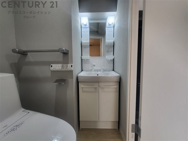 洗面設備　独立洗面化粧台付きでおすすめです！