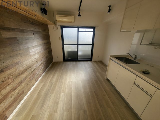 居室・リビング　エアコン付きで初期費用を抑えたい方にもおすすめです。