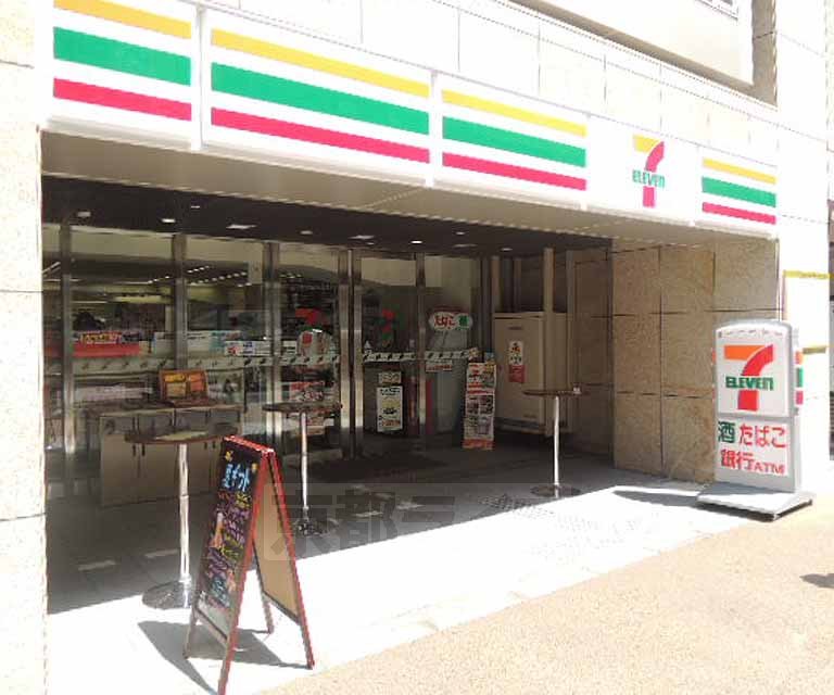 コンビニ　セブンイレブン京都東洞院錦店（コンビニ）まで98m