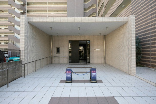 エントランス　エントランス