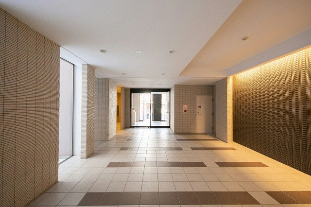 エントランス　エントランス