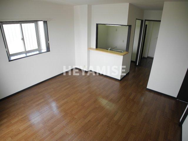 居室・リビング　※室内画像は別号室のもの