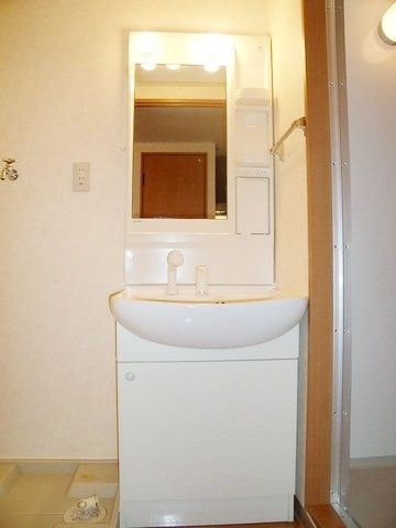 洗面設備　お問合せはタウンハウジングまで！※現地待合わせ相談可能