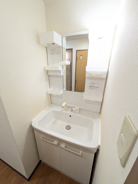その他共有部分　★屋根付駐輪場★（空き状況・使用料等詳細はご確認下さい）