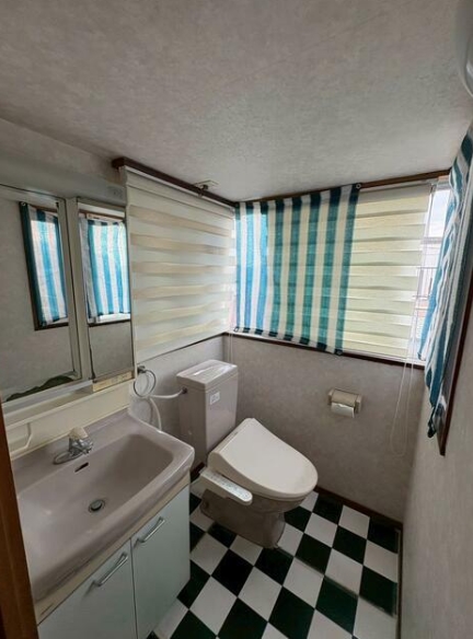 トイレ　温水洗浄便座付トイレ☆