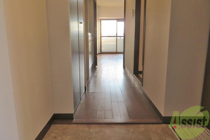 玄関　玄関から見たお部屋です。いかがでしょうか。