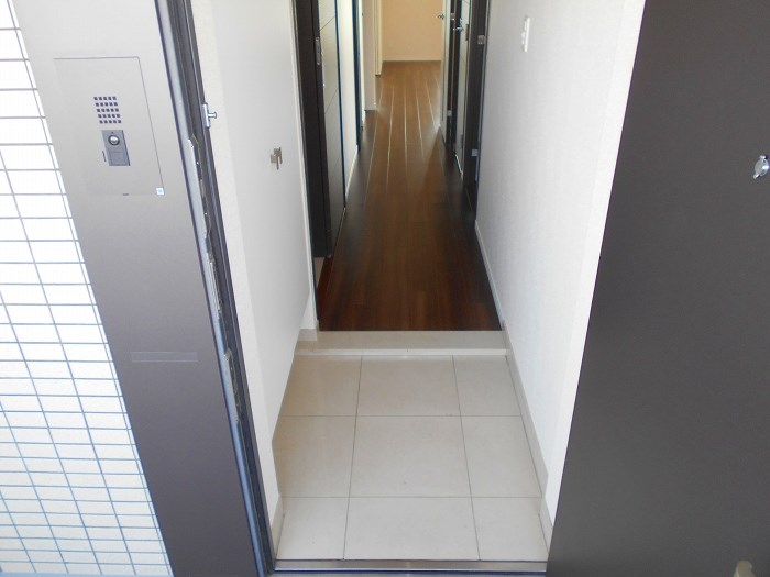 玄関　同建物参考写真