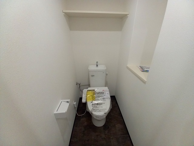 トイレ　同間取り　別号室の写真